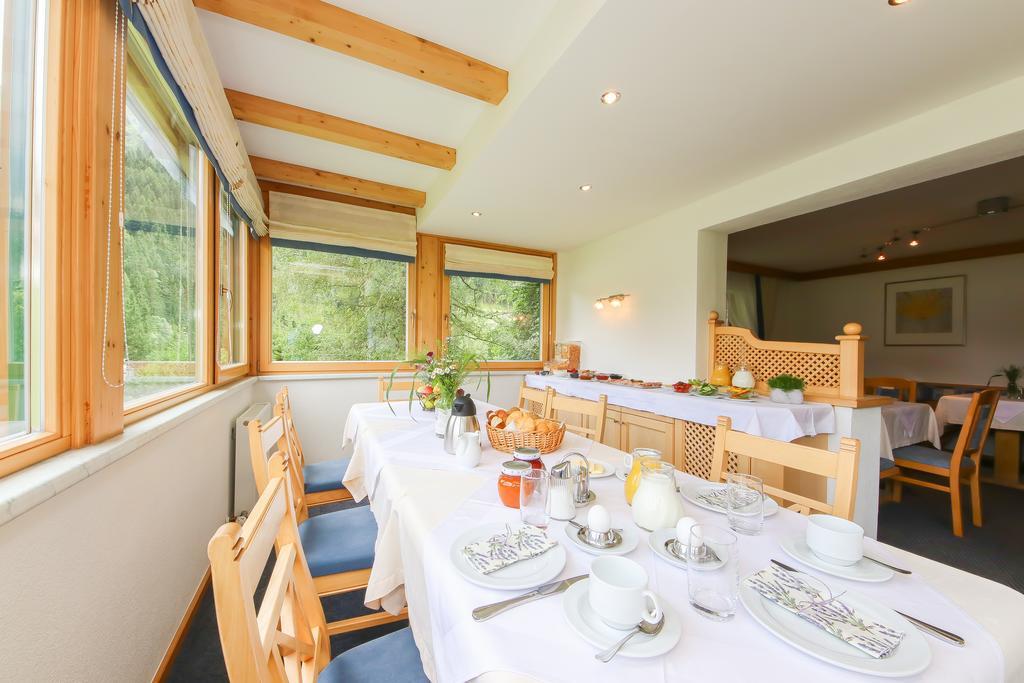 Haus Spieleck Bed and Breakfast Saalbach-Hinterglemm Exteriör bild