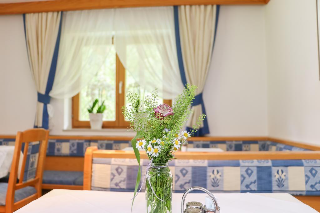 Haus Spieleck Bed and Breakfast Saalbach-Hinterglemm Exteriör bild