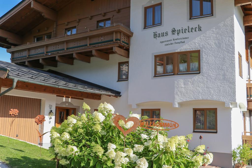 Haus Spieleck Bed and Breakfast Saalbach-Hinterglemm Exteriör bild